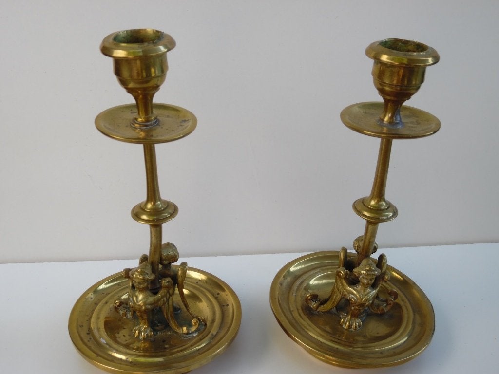 Twee antieke bronzen of messing kandelaars schijfkandelaars, Antiek en Kunst, Ophalen, Brons