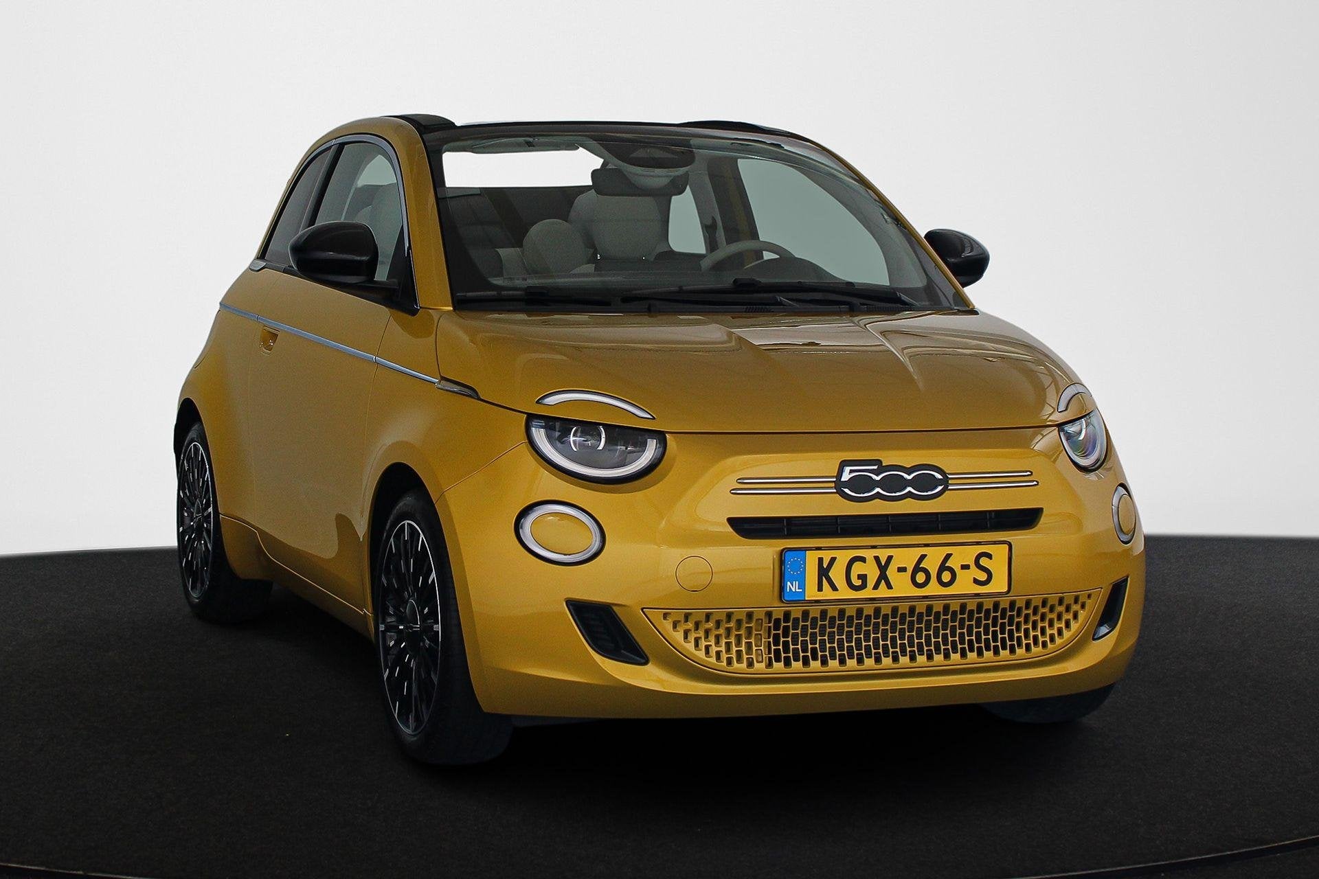 Fiat 500 C 1.0 Hybrid La Prima Cabrio Camera LED Stoelverwar, Auto's, Gebruikt, Euro 6, Cabriolet, 4 stoelen