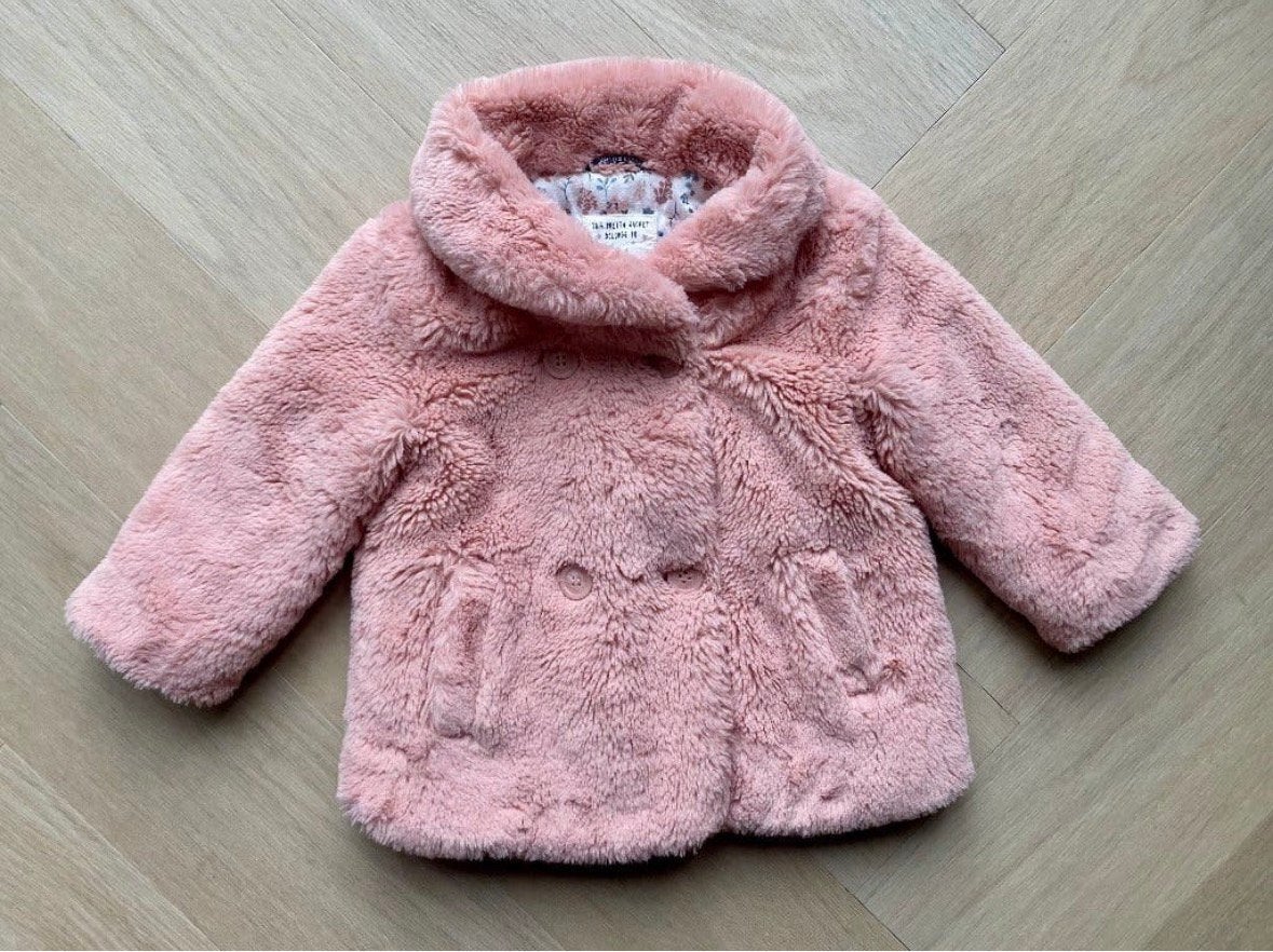 C&A fluffy winterjas roze maat 92 | kinderkleding meisje, Ophalen of Verzenden, Zo goed als nieuw, Meisje, Jas