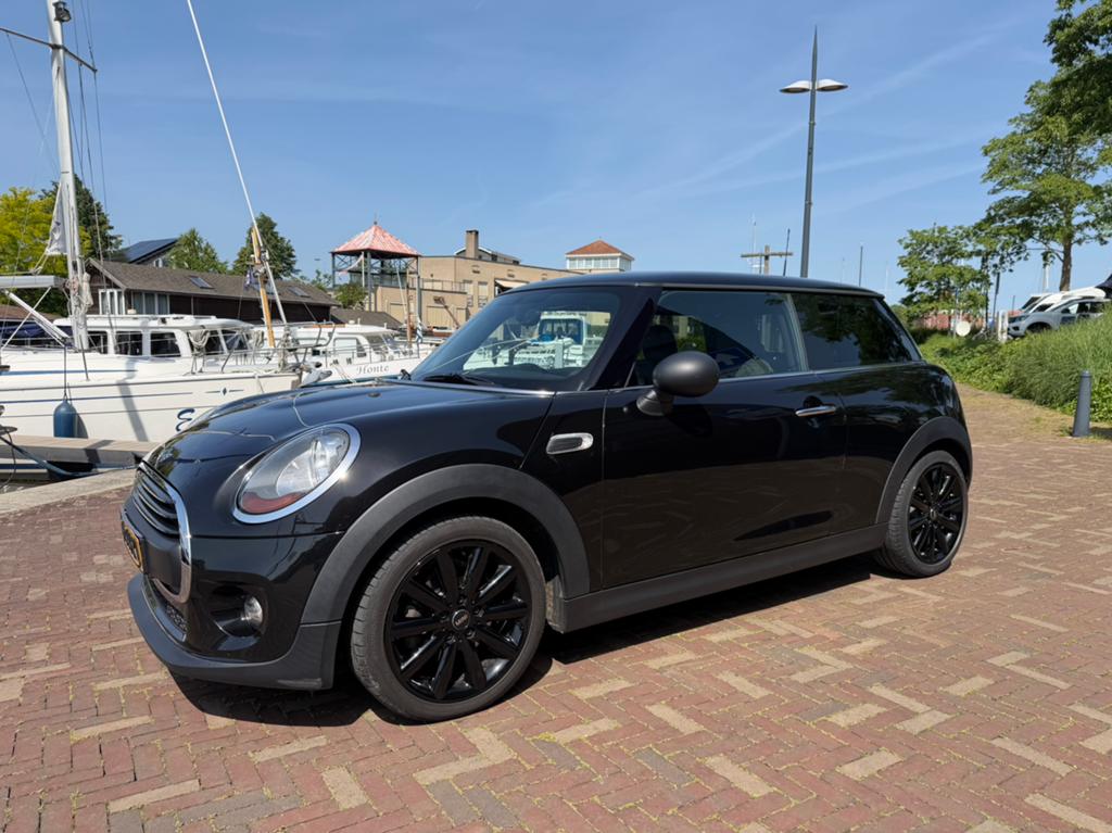 Stijlvolle MINI One 1.2 Turbo | 2016 | Zwart, Auto's, Mini, Voorwielaandrijving, 4 stoelen, 1198 cc, 102 pk