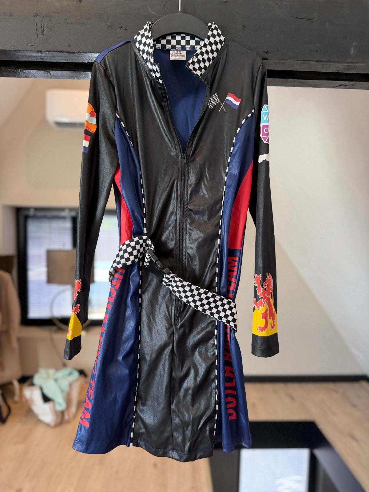 Dutch Racing Team Jurk - Carnaval/Themafeest, Carnaval, Ophalen of Verzenden, Zo goed als nieuw, Kleding
