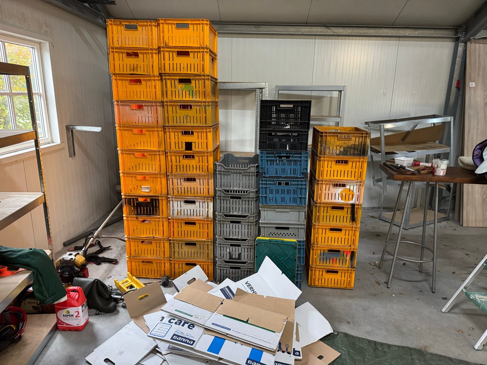 Diverse stapelbare kratten  gratis op te halen dit weekend, Ophalen, Gebruikt, 40 tot 60 cm, 50 tot 75 cm