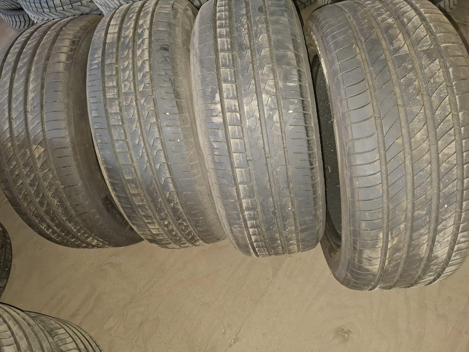 4x banden in goede staat 235/55R19, 235 mm, Band(en), Zomerbanden, Ophalen