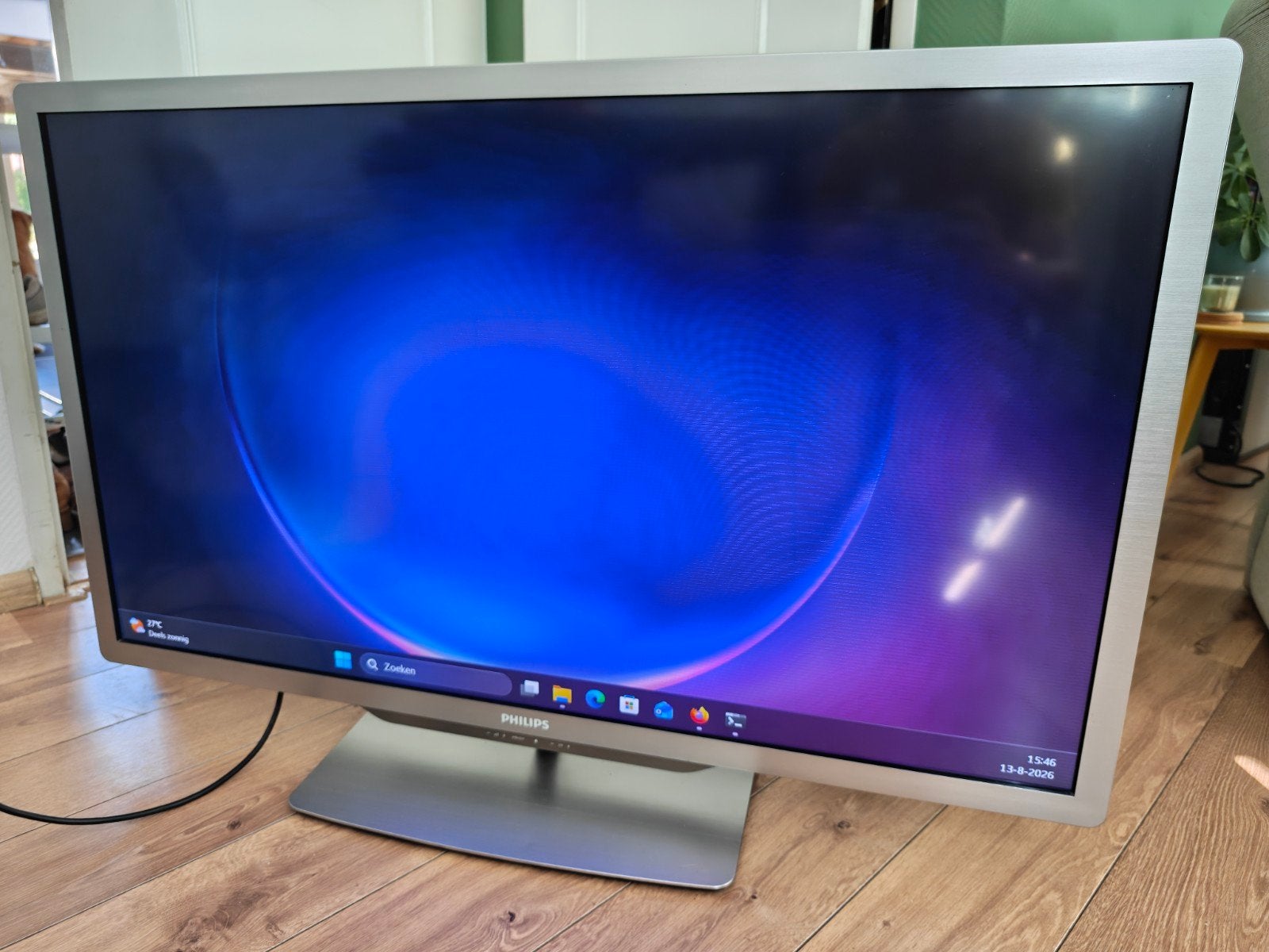 Philips Ambilight 47 inch TV met afstandsbediening, Ophalen, Philips, Gebruikt, 50 Hz