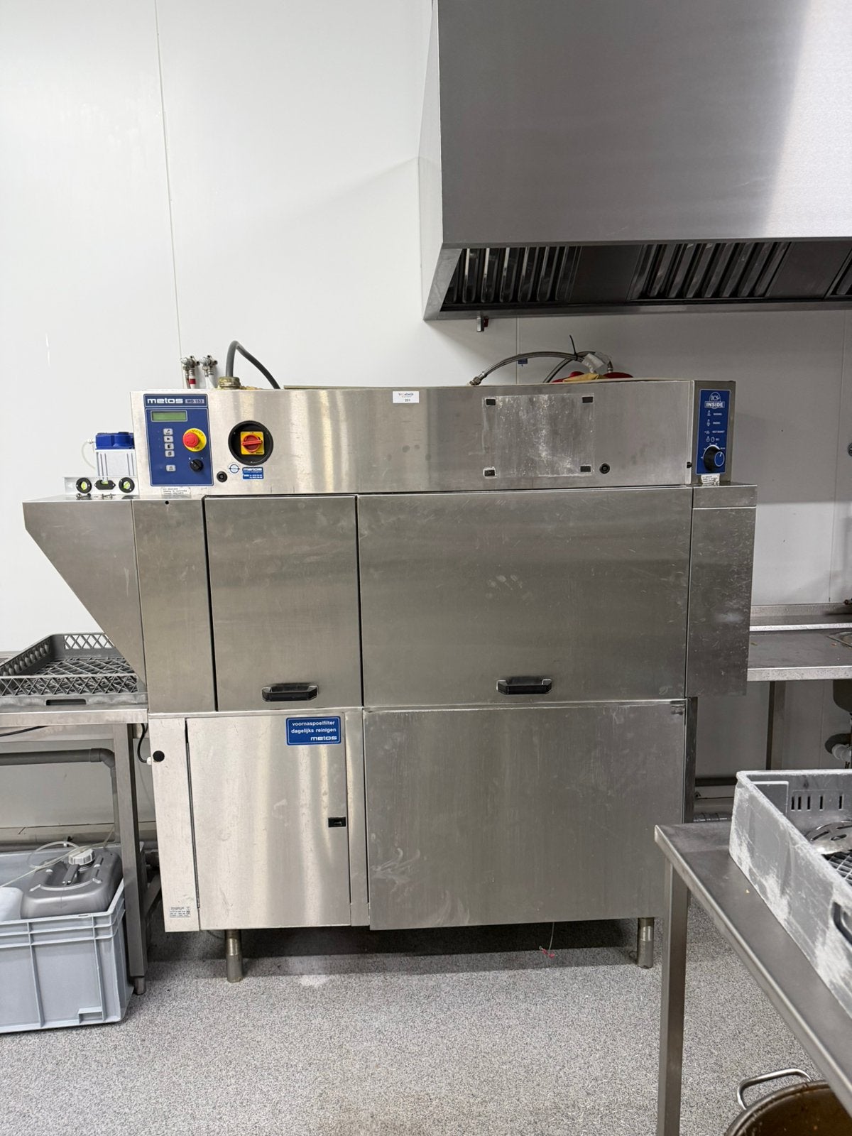 Professionele Metos WD-153 doorschuif vaatwasser met rollenb, Witgoed en Apparatuur, Vaatwasmachines, Gebruikt, Vrijstaand, 95 cm of meer