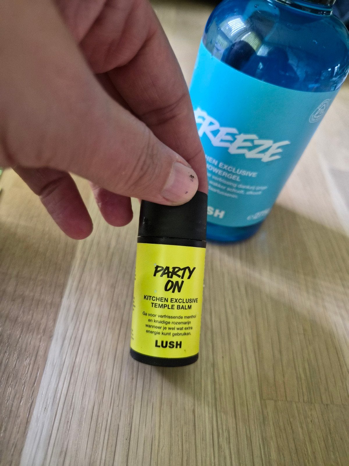 Lush "party on" kitchen exclusive  Temple balm nieuw, Ophalen of Verzenden, Nieuw