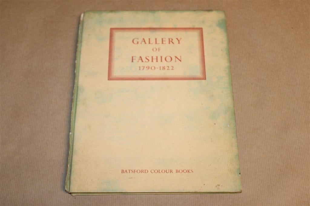 Gallery of Fashion 1790-1822 — Kleurenplaten Damesmode 1949, Ophalen of Verzenden, Gelezen, Mode algemeen