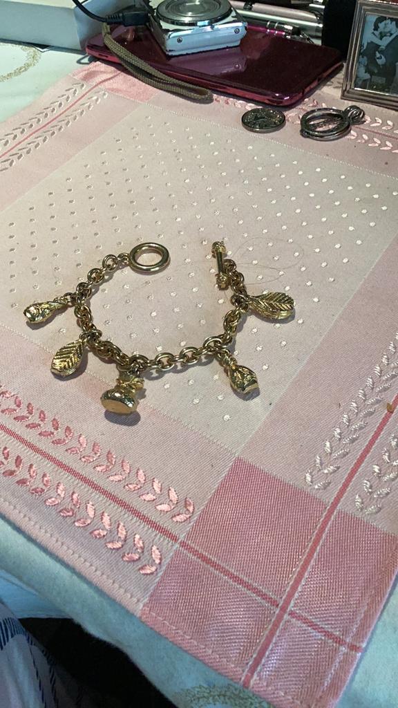 Bedel armband met flesjes parfum, Verzenden, Zo goed als nieuw, Zilver