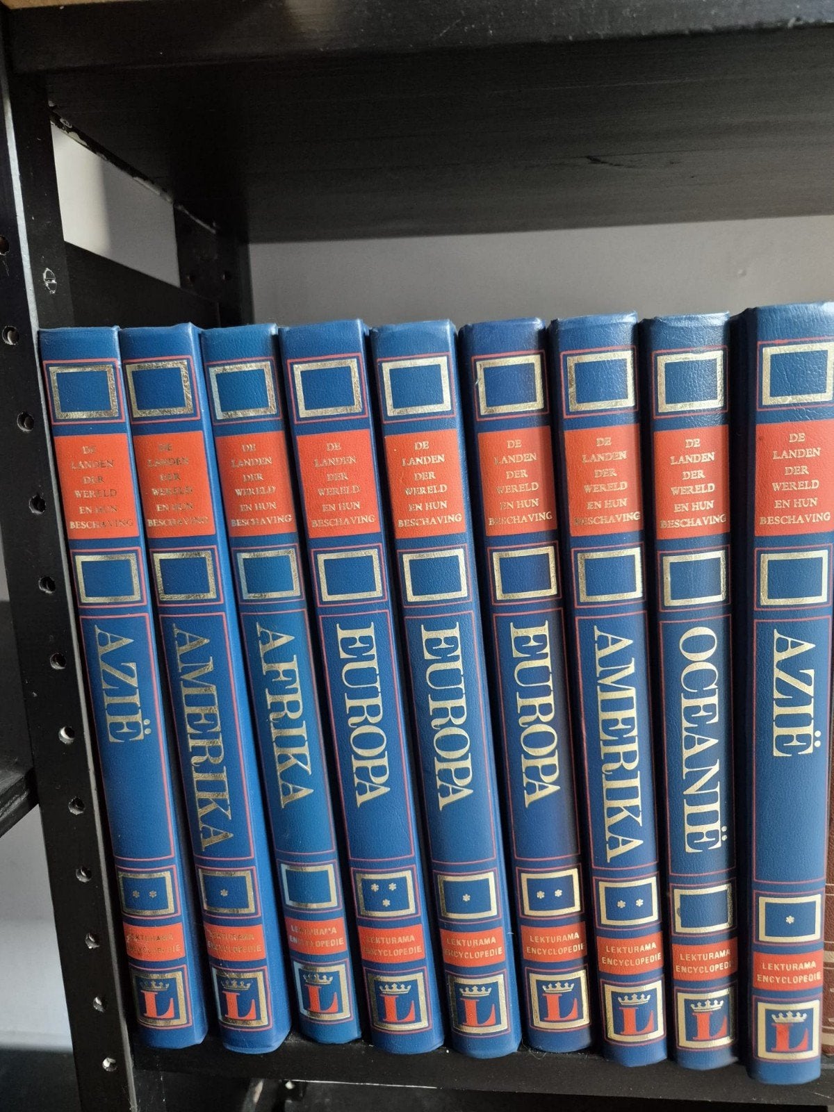 Lekturama Encyclopedie: De Landen der Wereld en Beschavin, Boeken, Ophalen, Zo goed als nieuw, Algemeen
