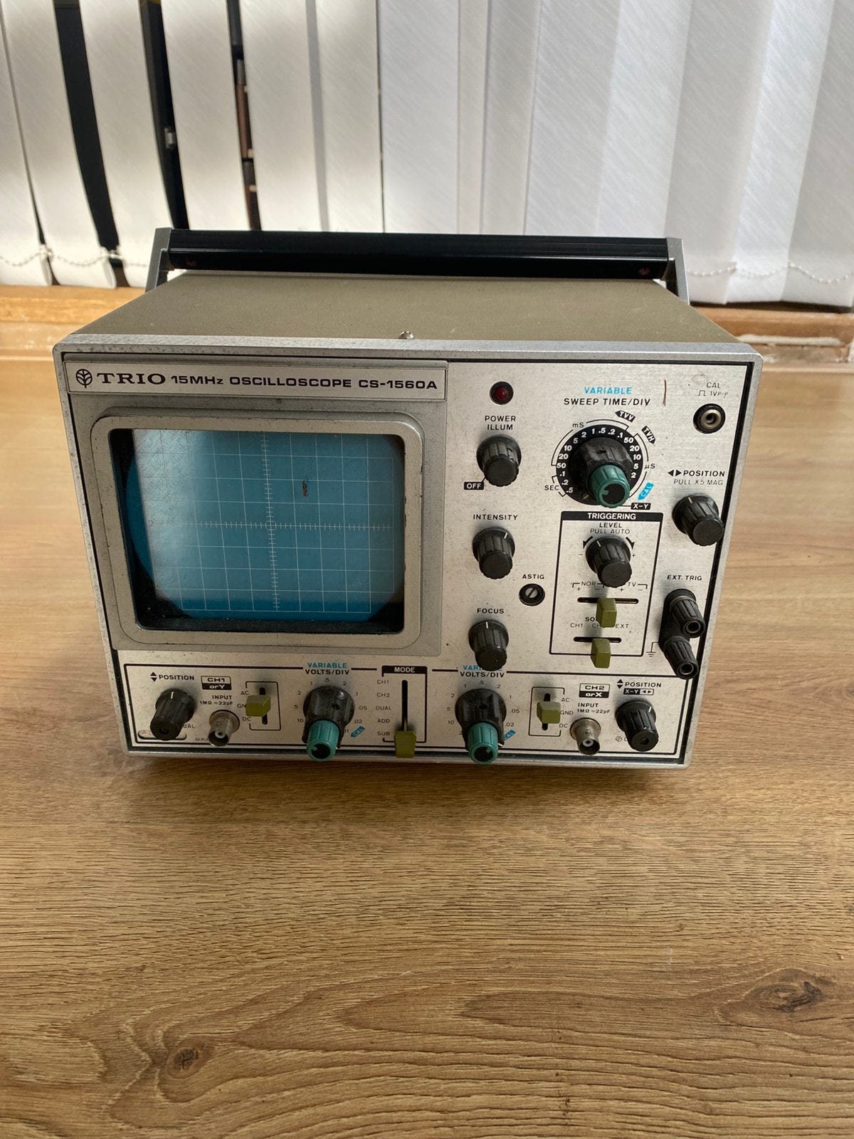 Trio 15mhz oscilloscoop cs1560A 2 kanaals, Ophalen of Verzenden, Zo goed als nieuw