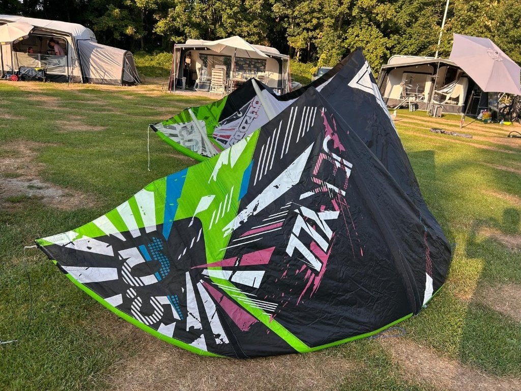 Gaastra Jekyll 5 (2012) Kitesurf kite 10,5 m² met board, bar, Watersport en Boten, Ophalen, Geen board, 11 m², Zo goed als nieuw
