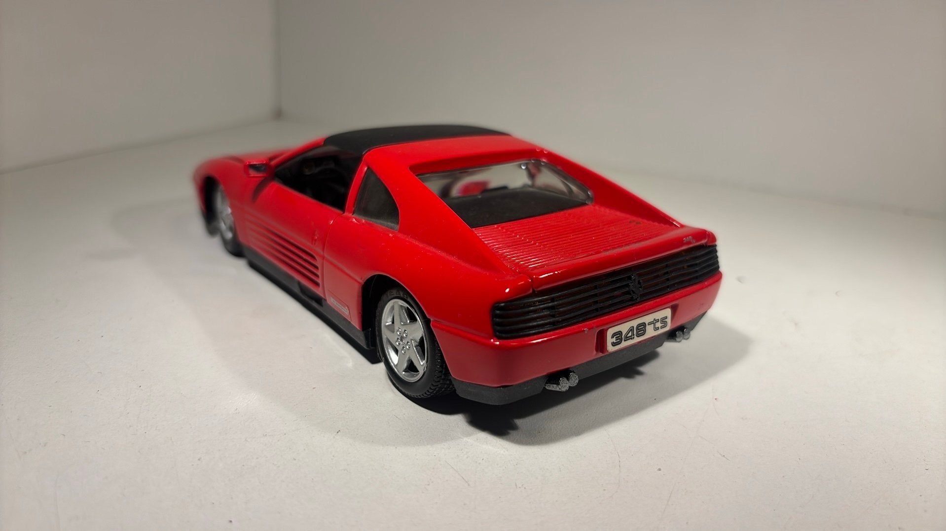 Ferrari 348 ts maisto 1.24, Hobby en Vrije tijd, Modelauto's | 1:24, Maisto, Ophalen of Verzenden, A, A