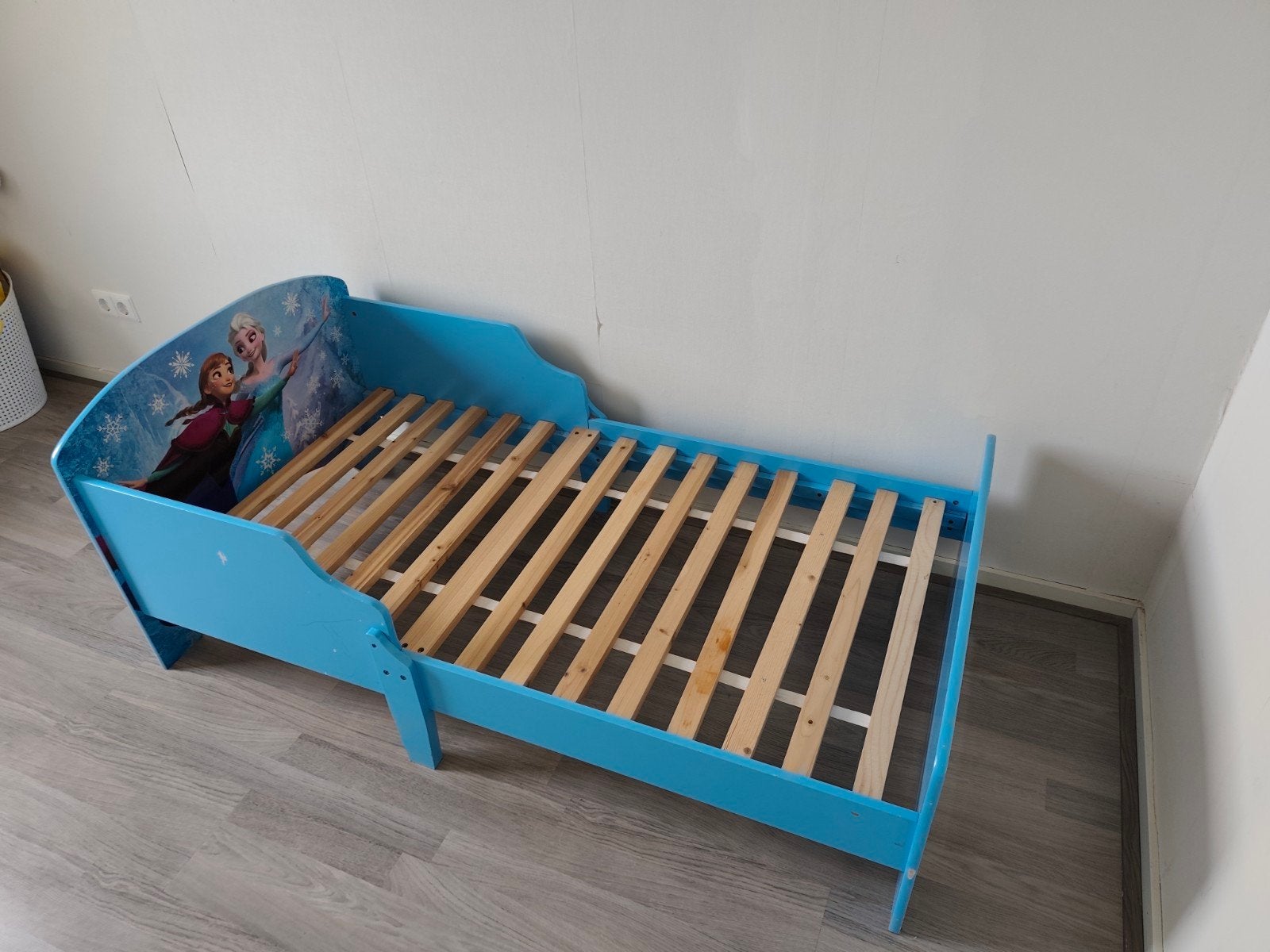 Disney Frozen - Peuterbed- 77 x 144 cm - Blauw, Gebruikt, 70 tot 85 cm, 140 tot 160 cm, Ophalen