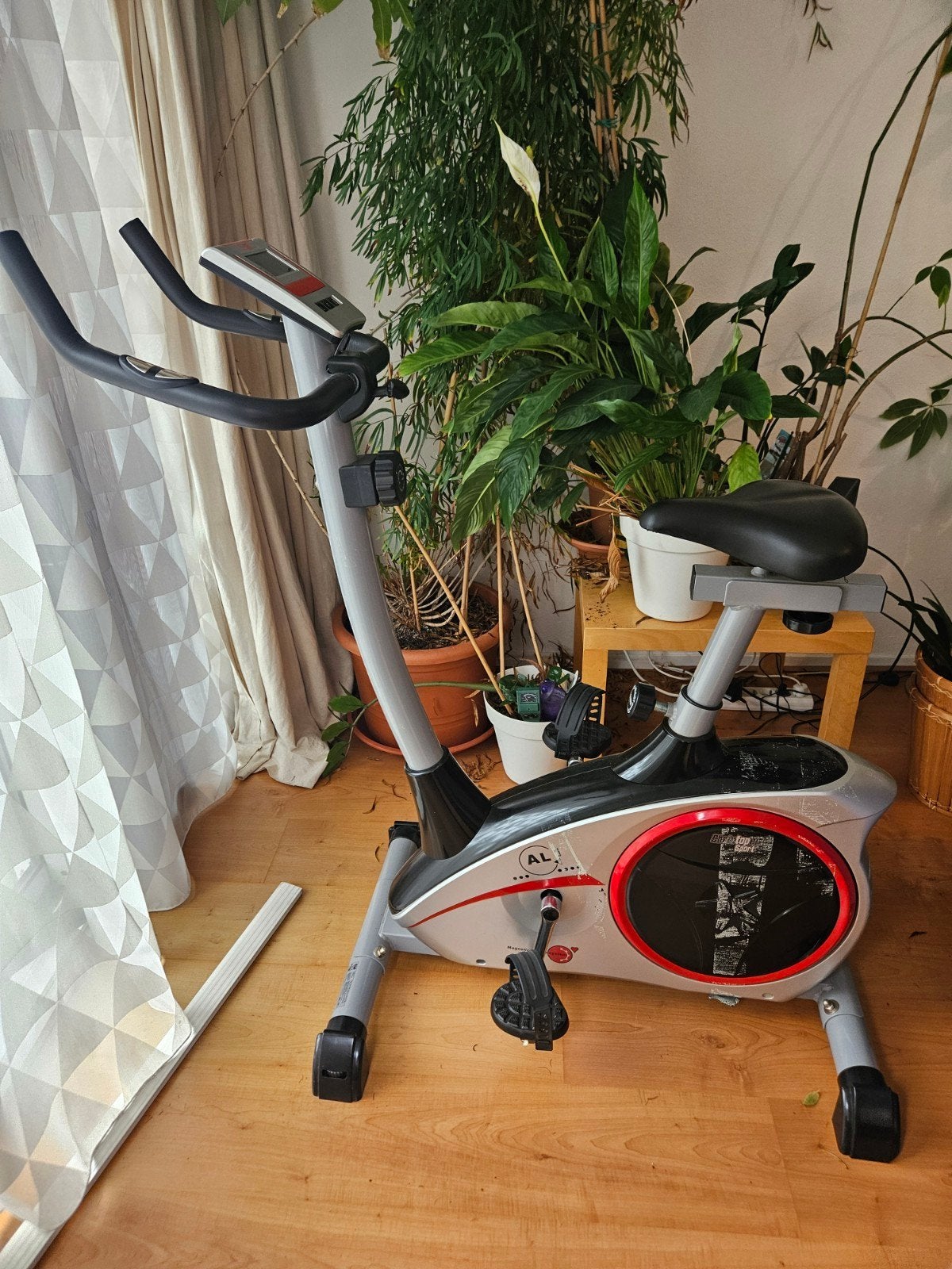 Hometrainer met hartslagmeter., Ophalen, Gebruikt, Hometrainer