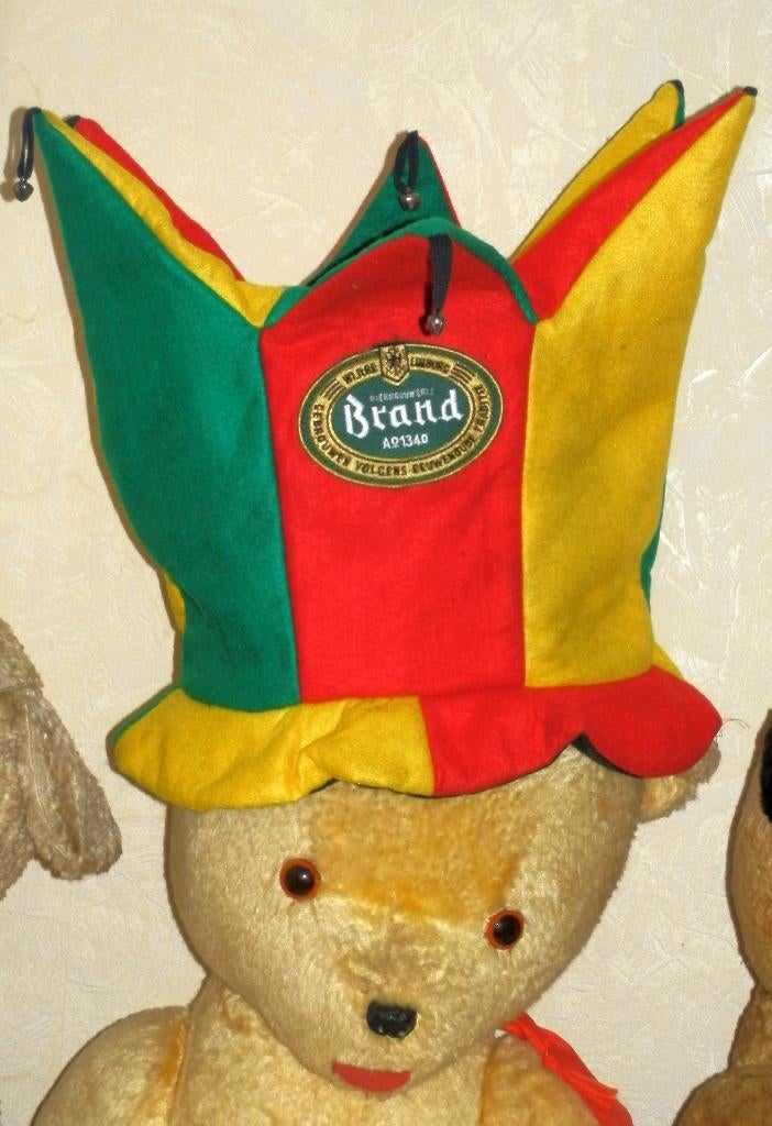 Muts voor Carnaval van  Brand Bier ( 2 ), Verzamelen, Biermerken, Ophalen of Verzenden, Zo goed als nieuw, Kleding, Brand