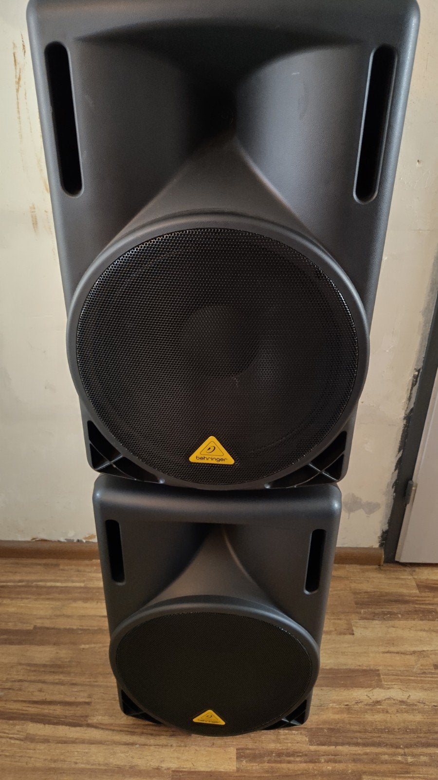 Behringer Eurolive B215D zo goed als nieuw., Party speaker, Zo goed als nieuw, Geschikt voor surround/home cinema, Ophalen