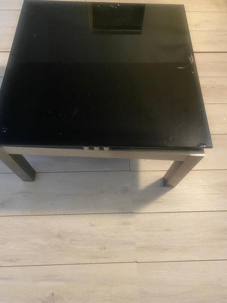 Glazen tafel (zwart en frame zilver), Ophalen, Gebruikt, Vierkant, 50 tot 100 cm