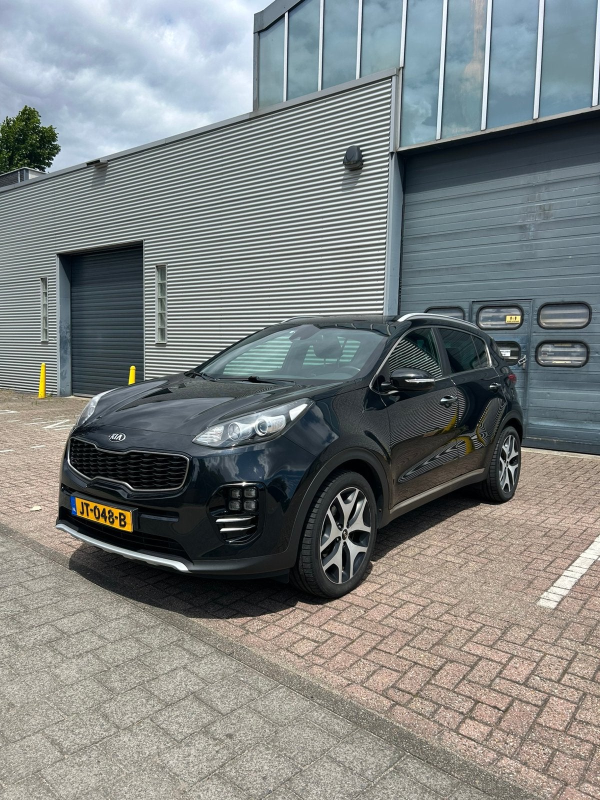 Kia Sportage 1.6 T-gdi 2WD 2016 Nieuwe motor bij km 193414, Auto's, Kia, Voorwielaandrijving, 1591 cc, 4 cilinders, Zwart