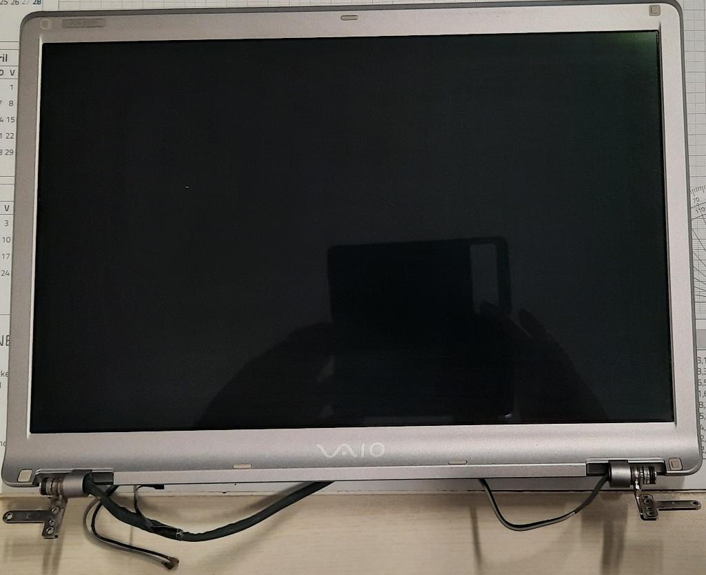 Vaio deksel met beeldscherm en wifi antenne, Overige merken, Ophalen of Verzenden, Zo goed als nieuw, Overige typen