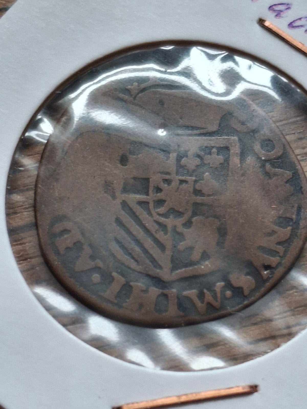 Oude Nederlandse munt met wapenschild, vermoedelijk 17e eeuw, Postzegels en Munten, Ophalen of Verzenden, Vóór koninkrijk, Overige waardes