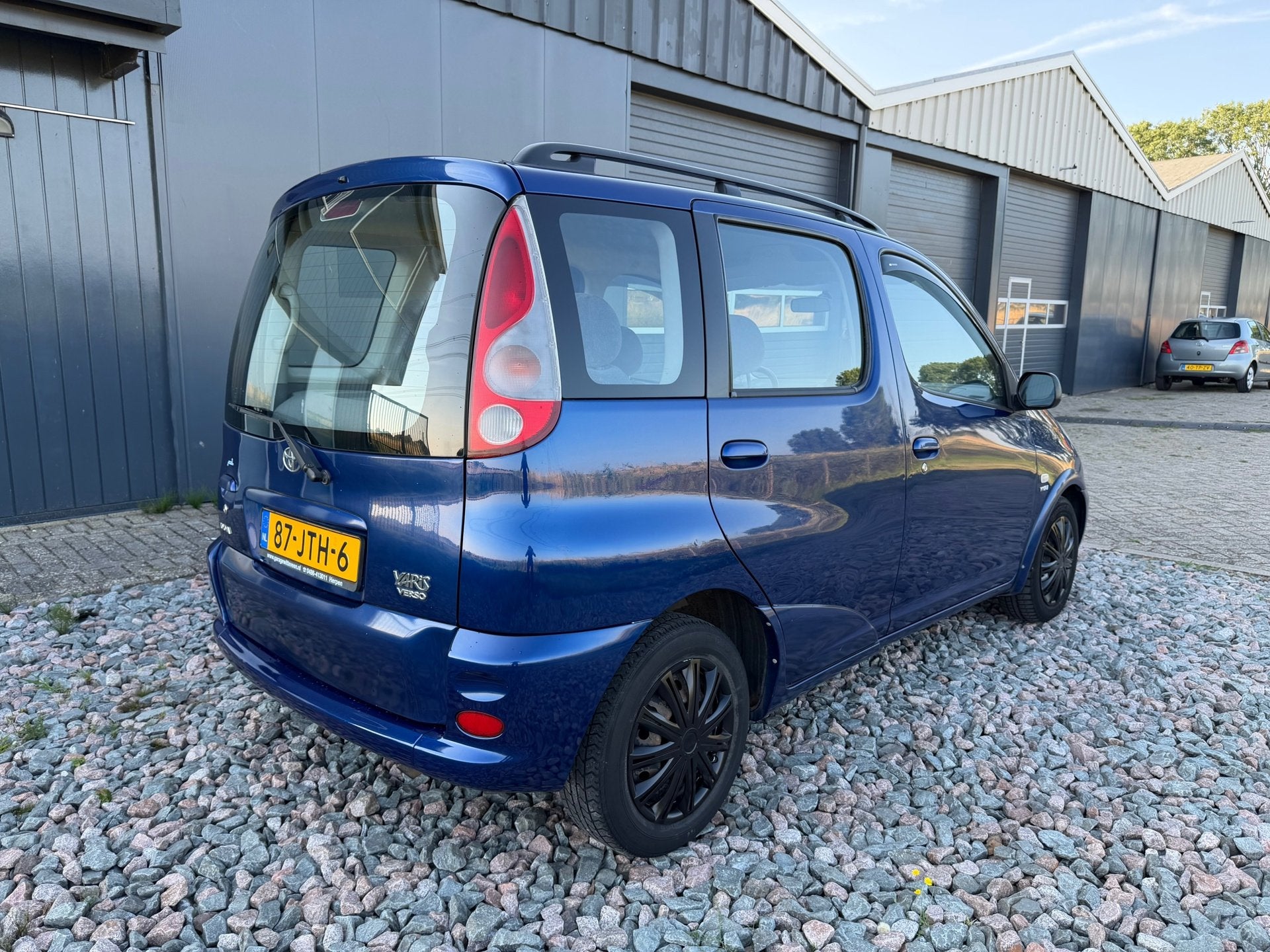 Toyota Yaris Verso 1.3-16V VVT-i Sol, Voorwielaandrijving, 1299 cc, 86 pk, 4 cilinders