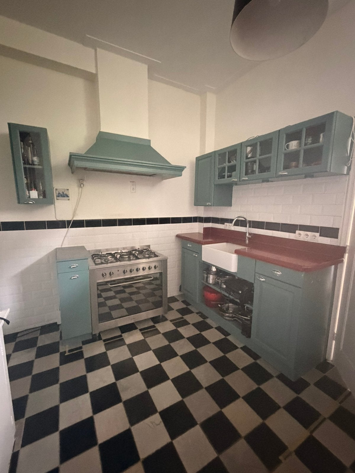 Artistieke keuken (gratis af te halen), Huis en Inrichting, Keuken | Complete keukens, Ophalen, Gebruikt, Enkelwandige keuken