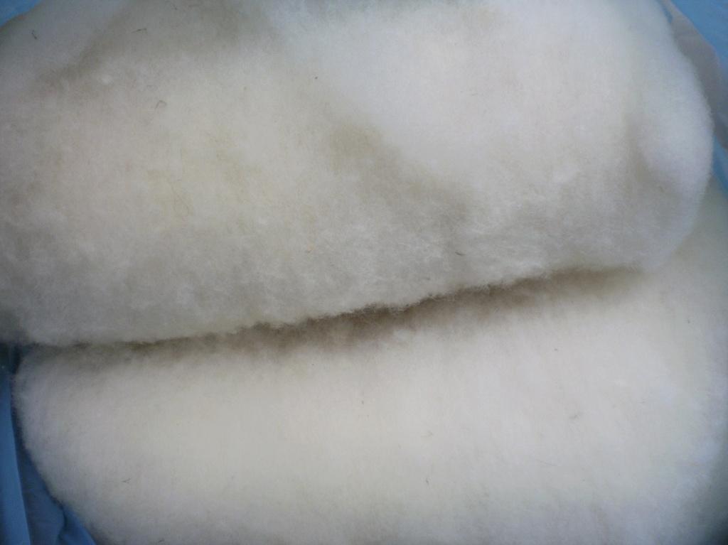 Schapenwol gewassen gekaard spinnen spinnewiel wol vachten, Ophalen, Nieuw, Spinwol