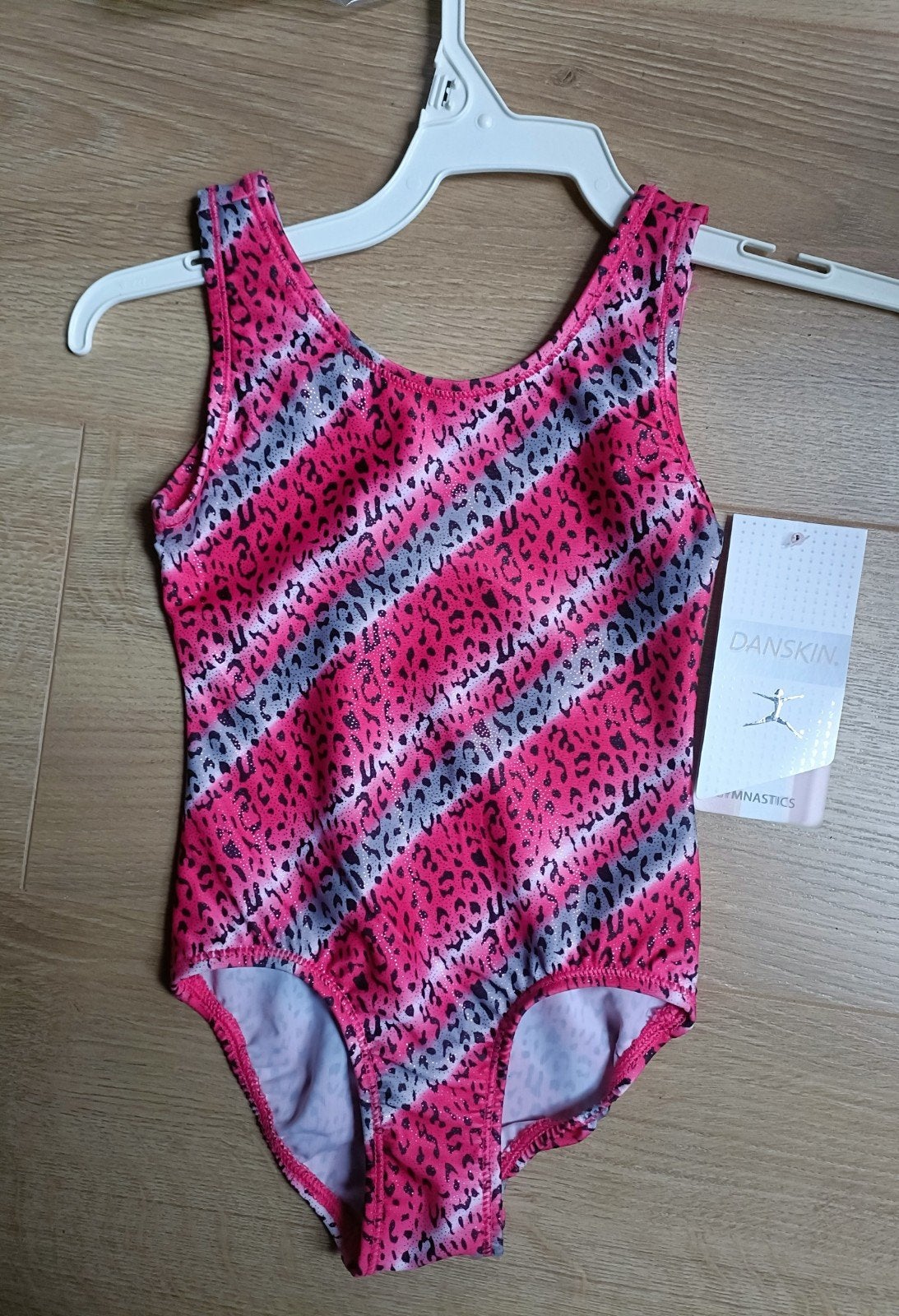 Danskin Turnpakje Gymnastiek Leopard Print Maat 98, Kleiner dan kindermaat 122, Ophalen of Verzenden, Nieuw, Turnpak(je)