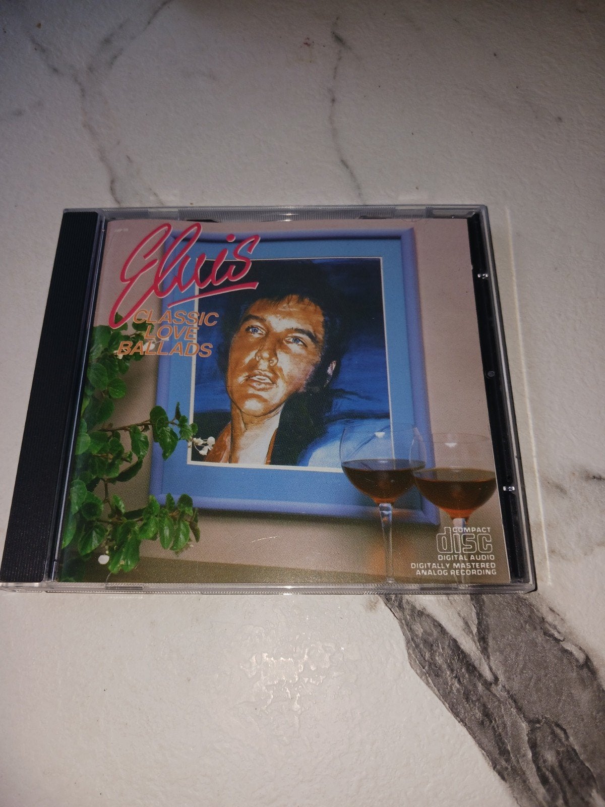 Elvis Presley - Classic Love Ballads CD, Ophalen of Verzenden, 1980 - 1989, Gebruikt
