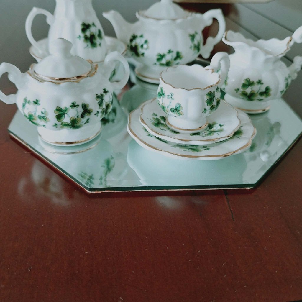 Servies mini, Ophalen