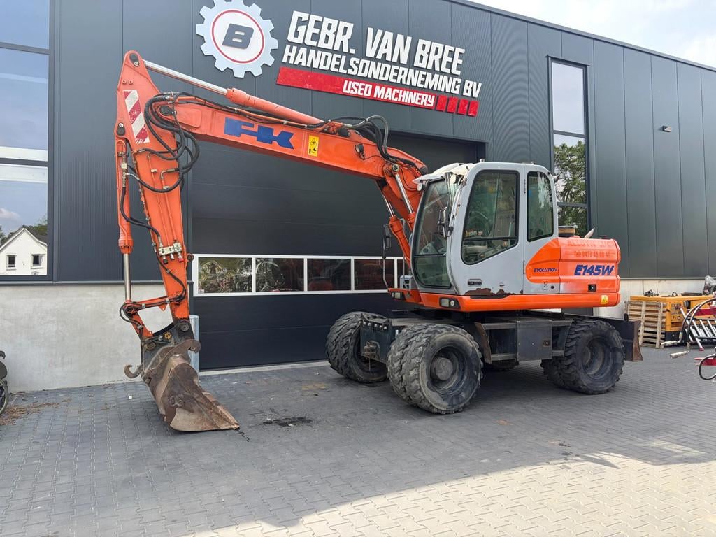 Fiat Kobelco E145W mobiele kraan/graafmachine (bj 2004), Graafmachine