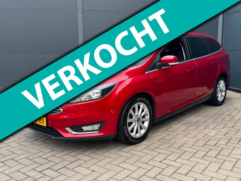 Ford Focus Wagon 1.0 Automaat / Pdc / Navi / Trekhaak, Auto's, Ford, 125 pk, Gebruikt, Euro 6, Bluetooth
