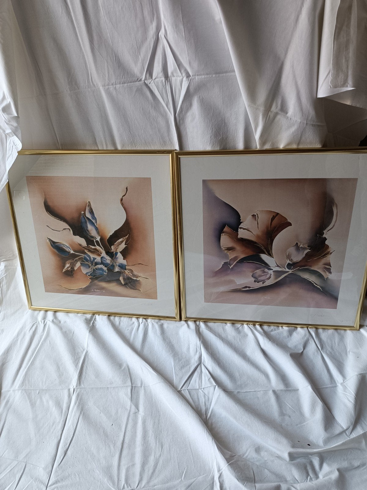 Set van 2 ingelijste abstracte bloemenprints, gesigneerd, Ophalen
