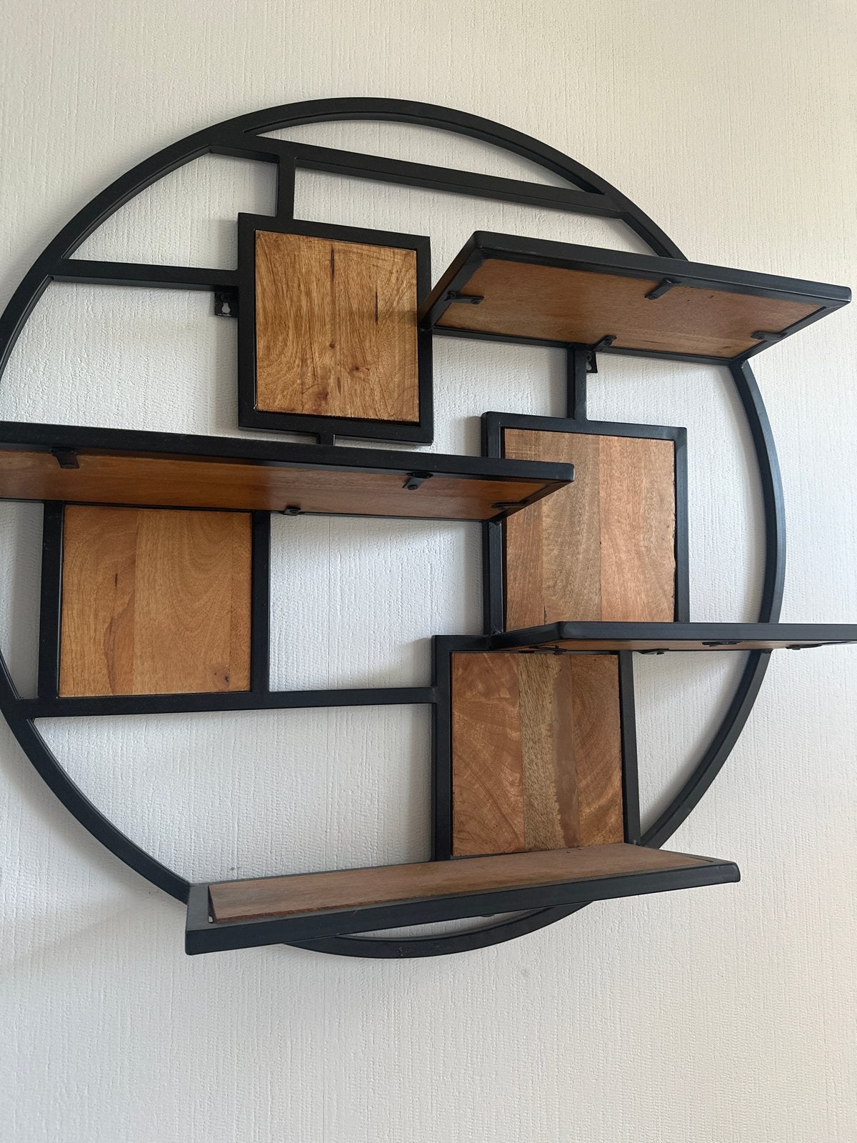Rond wandrek met houten planken - Industrieel design, Huis en Inrichting, Woonaccessoires | Wandplanken en Boekenplanken, Ophalen of Verzenden