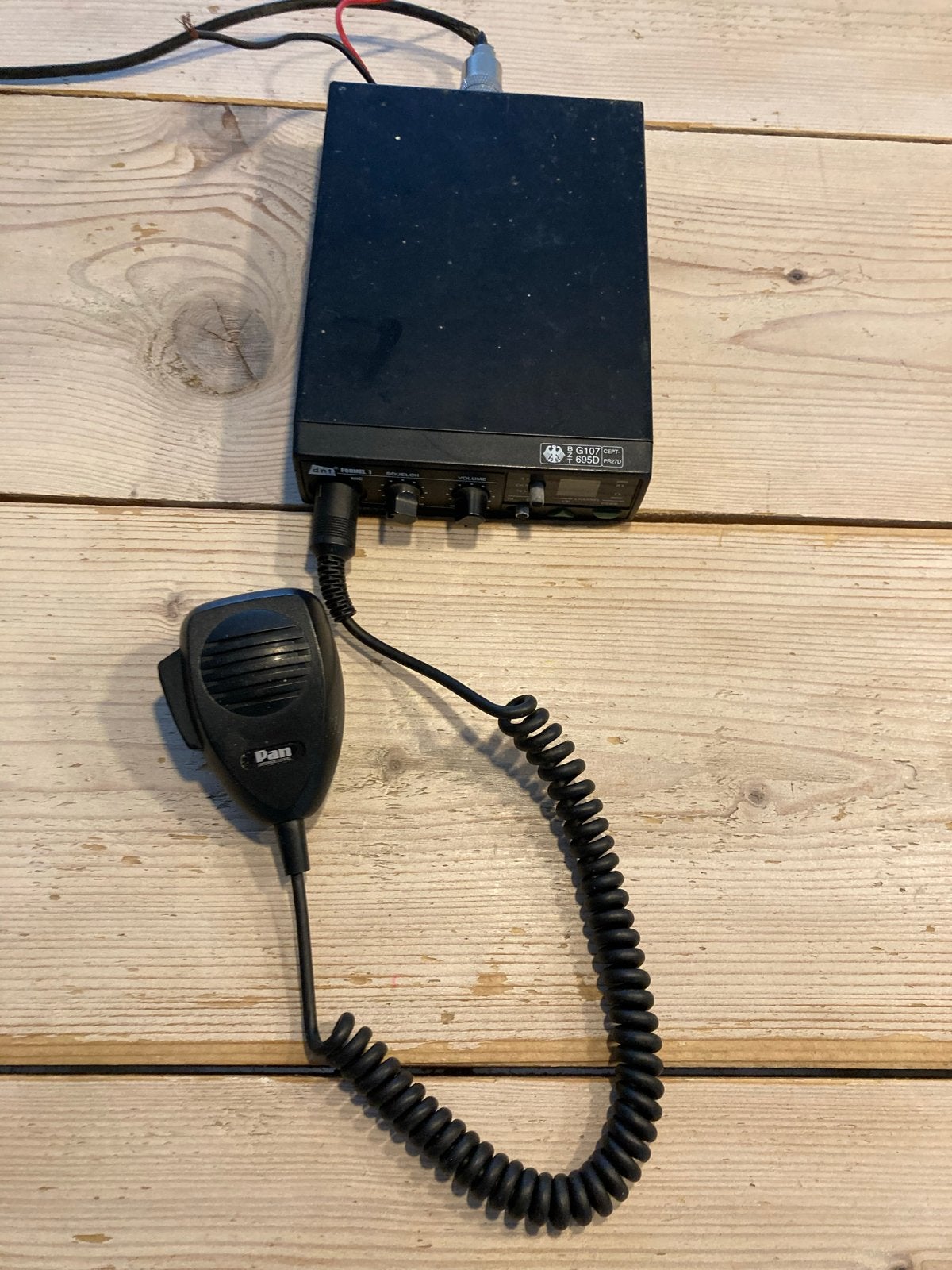 27 MC Bakkie - DNT Formel 1 CB Radio met Antenne, Ophalen, Gebruikt, 5 tot 15 km, Portofoon of Walkie-talkie
