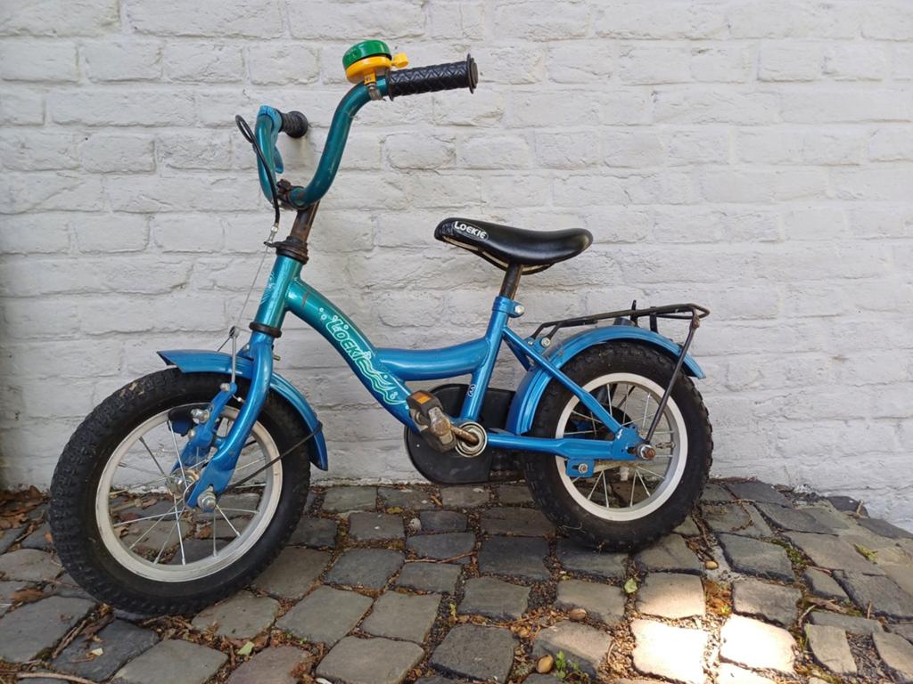 Degelijke kinderfiets met rem en bel - perfect om te leren!, Gebruikt, Velgrem, Loekie, Ophalen of Verzenden