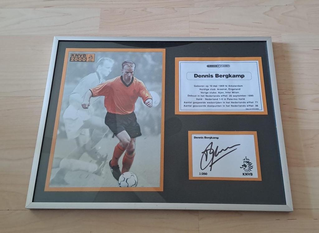 Dennis Bergkamp KNVB Gesigneerd Limited Edition Ingelijst, Ophalen of Verzenden, Gebruikt, Overige binnenlandse clubs, Overige typen