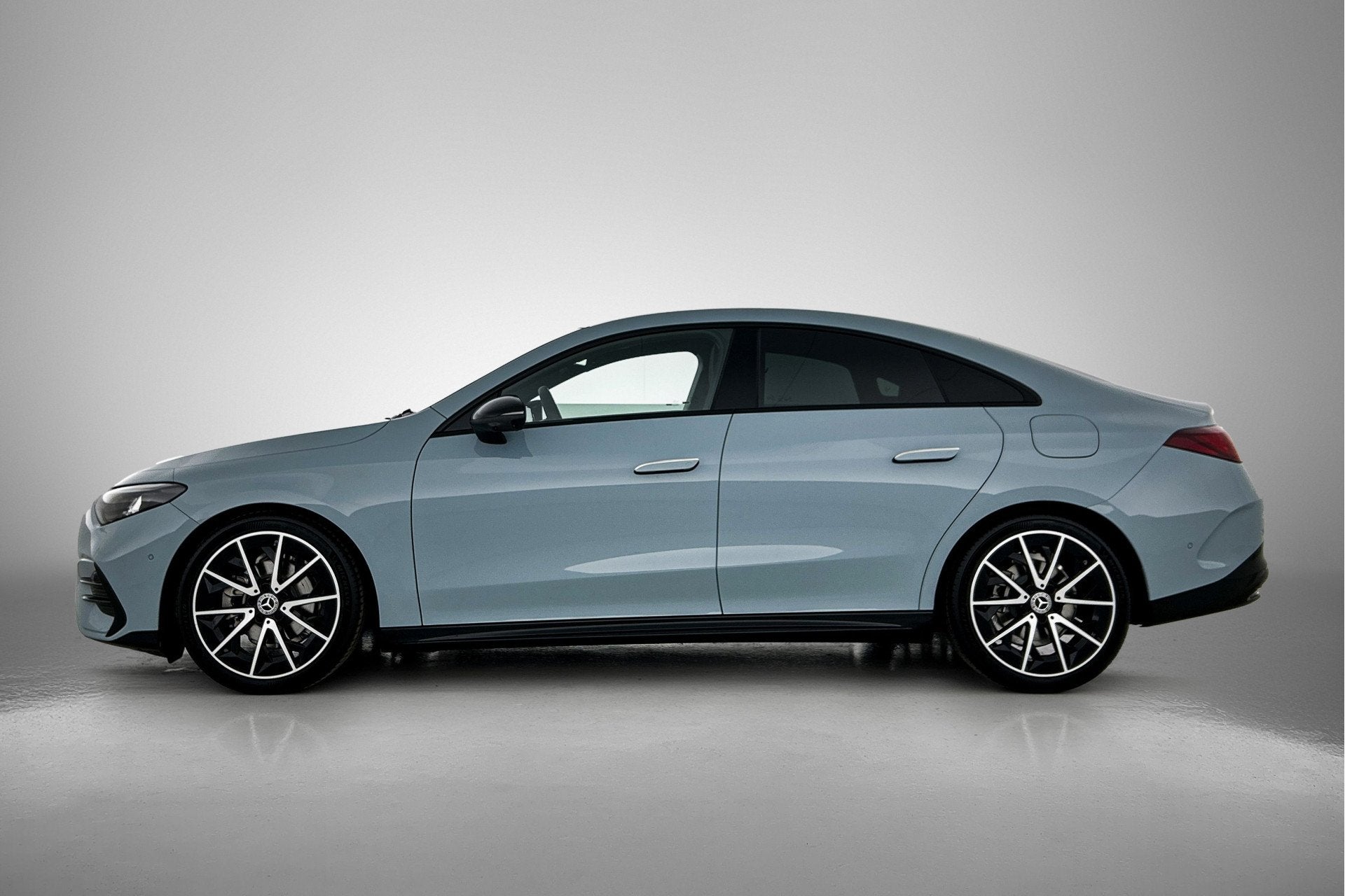 Mercedes-Benz CLA-Klasse 180 Business Solution AMG | Nightpa, Auto's, Mercedes-Benz, CLA, 136 pk, Zwart, 4 cilinders