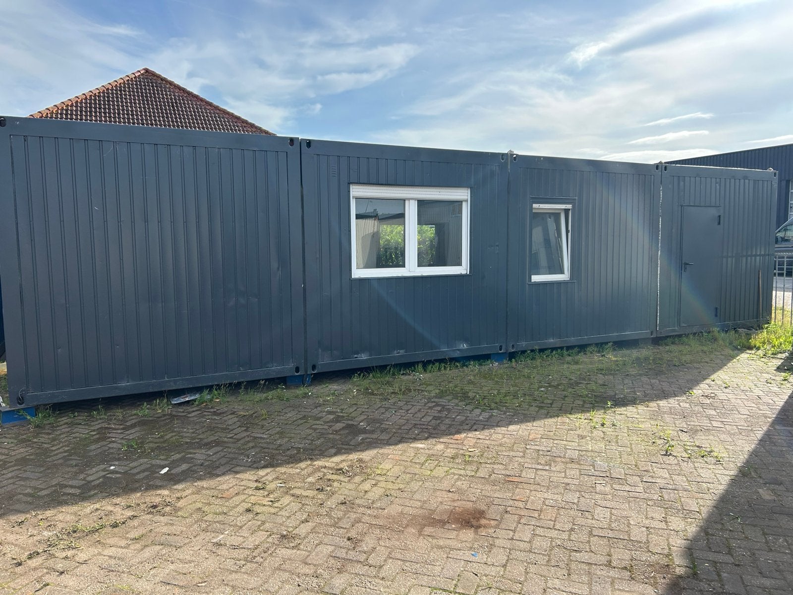 Kantoor/woonunits 12x6m, geïsoleerd, 2 slaapkamers, Zakelijke goederen, Machines en Bouw | Keten en Containers, Ophalen of Verzenden