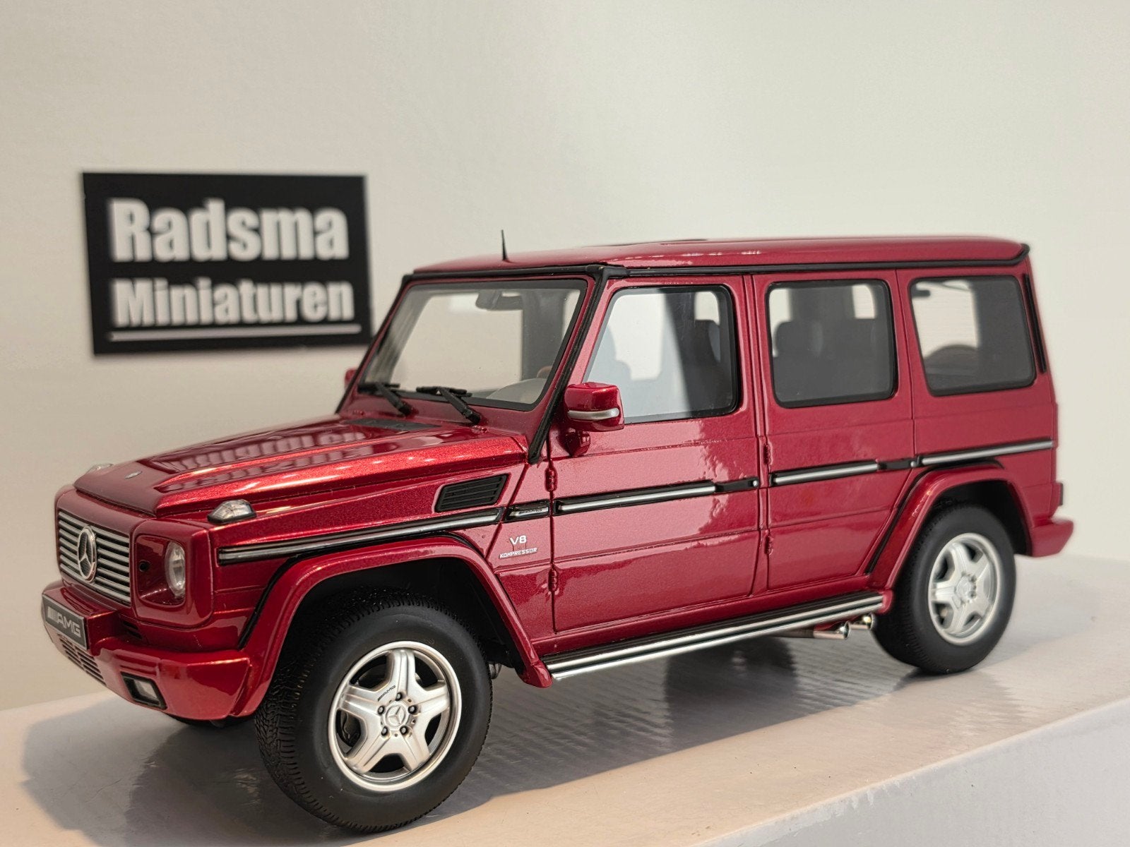 Mercedes-Benz G-Klasse G55 Kompressor thulite Red 1:18 Otto, OttOMobile, Auto, Ophalen of Verzenden, Zo goed als nieuw