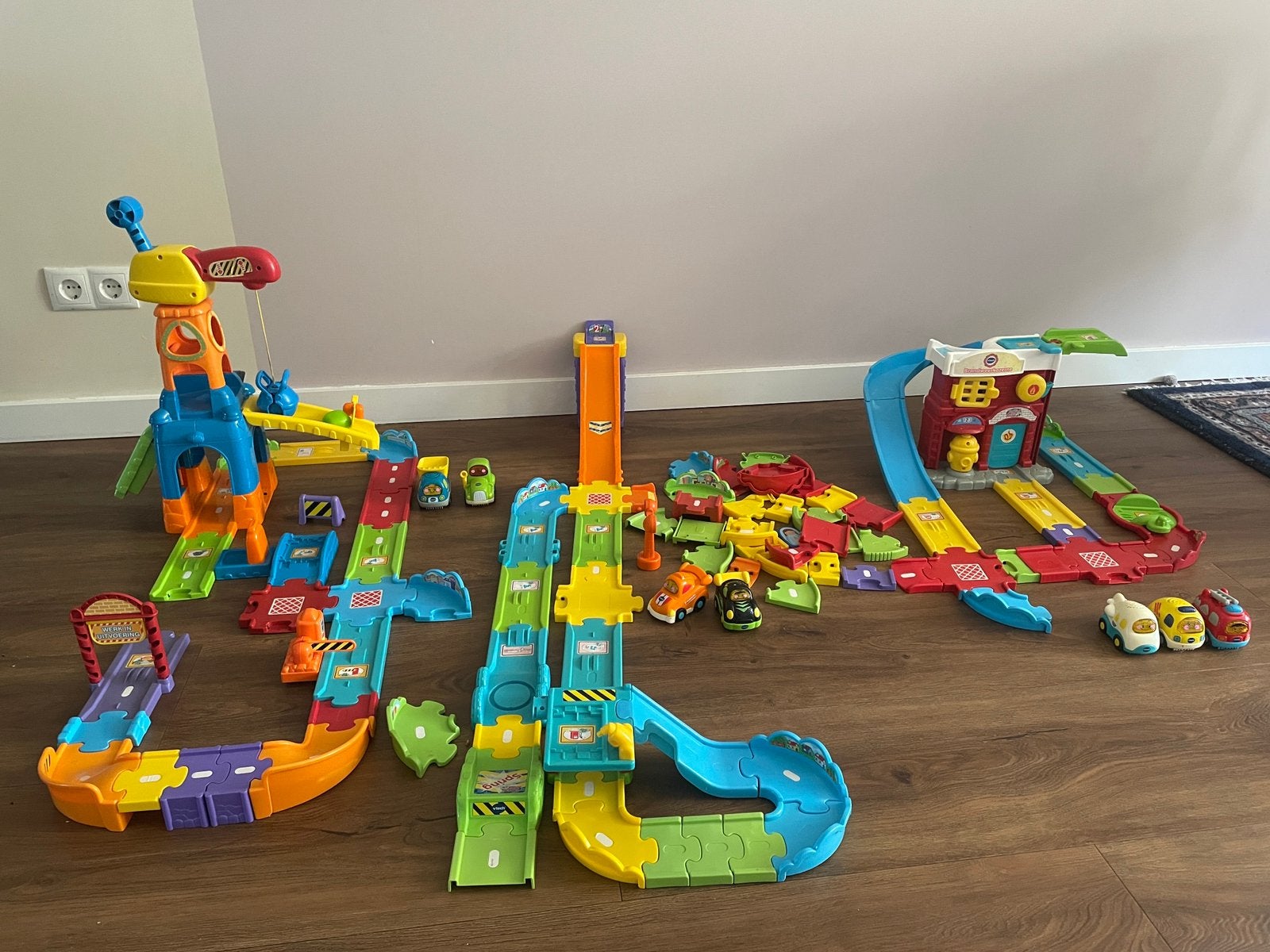 Vtech auto toet toet baan en onderdelen, Ophalen, Gebruikt, 2 tot 4 jaar