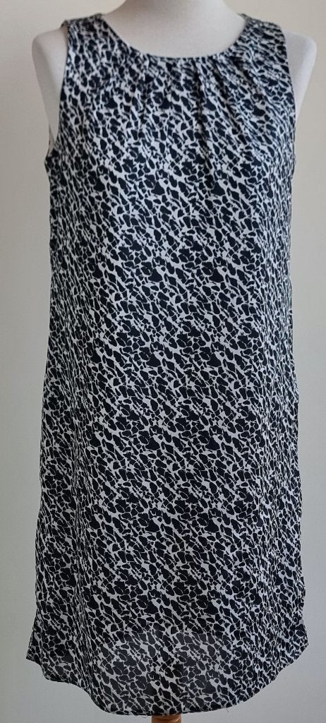 H&M zwart/wit jurkje mt. 36, H&M, Wit, Ophalen of Verzenden, Zo goed als nieuw