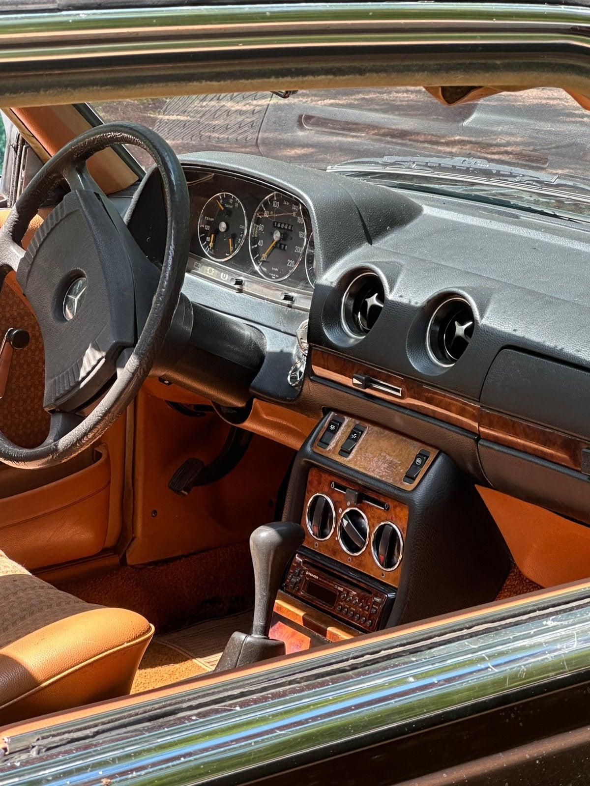 Mercedes-Benz 200-Serie 2.7 280 CE 1977 Bruin, foto 5