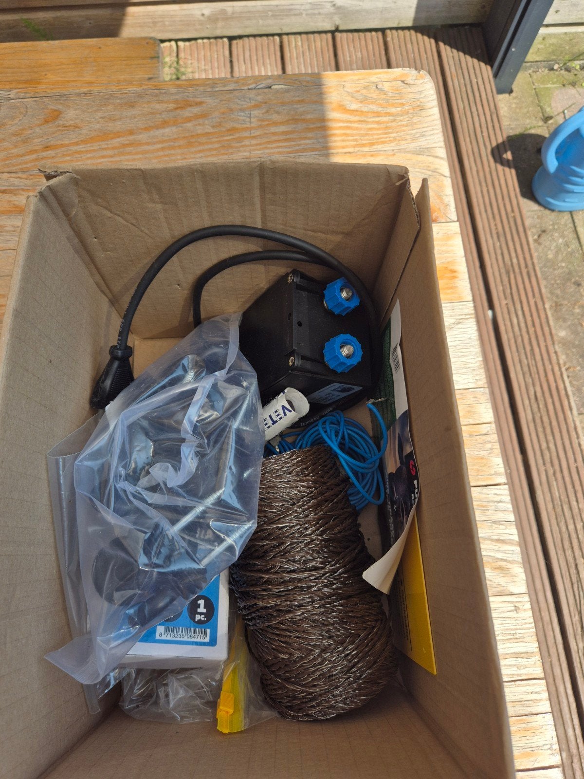 Elektrische afrastering set - compleet met palen en draad, Tuin en Terras, Tuinhekken en Hekwerk, Ophalen, Gebruikt, Kunststof