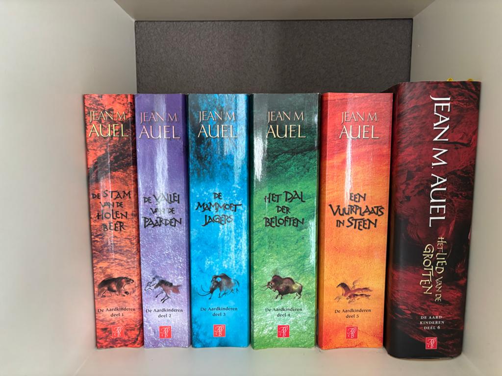 De Aardkinderen serie - Jean M. Auel (6 boeken), Ophalen, Gelezen, Nederland