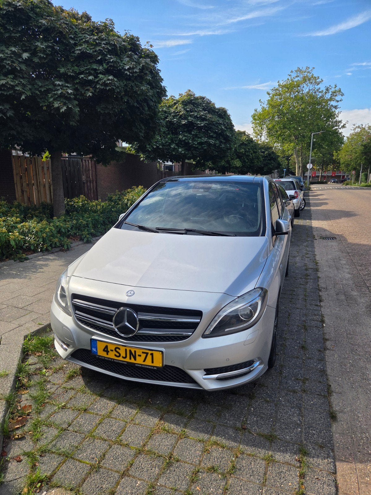 Mercedes-Benz B-Klasse 1.6 B180 5DRS BE Dct7 2012 Grijs, Auto's, 1325 kg, Zwart, 4 cilinders, Bi-Xenon koplampen