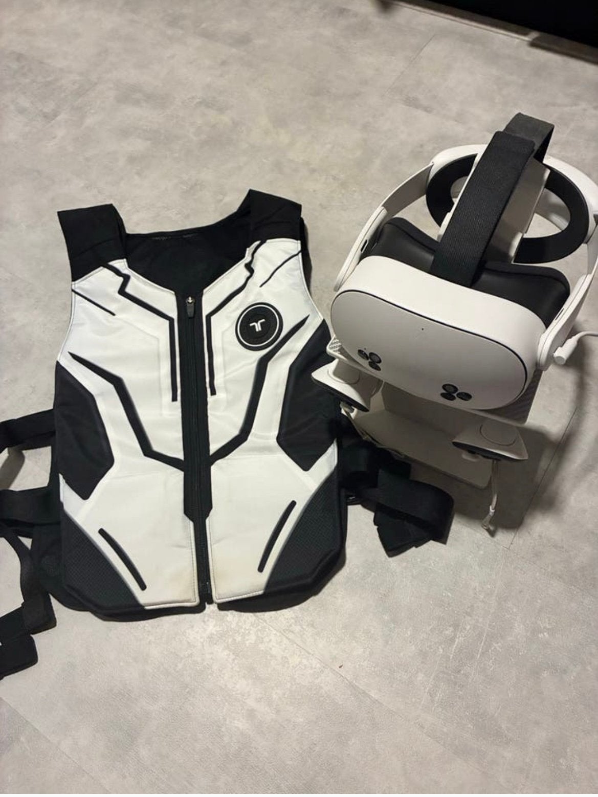 Oculus Quest 3s met Tactsuit air en accessoires., Ophalen, Zo goed als nieuw, Overige platformen