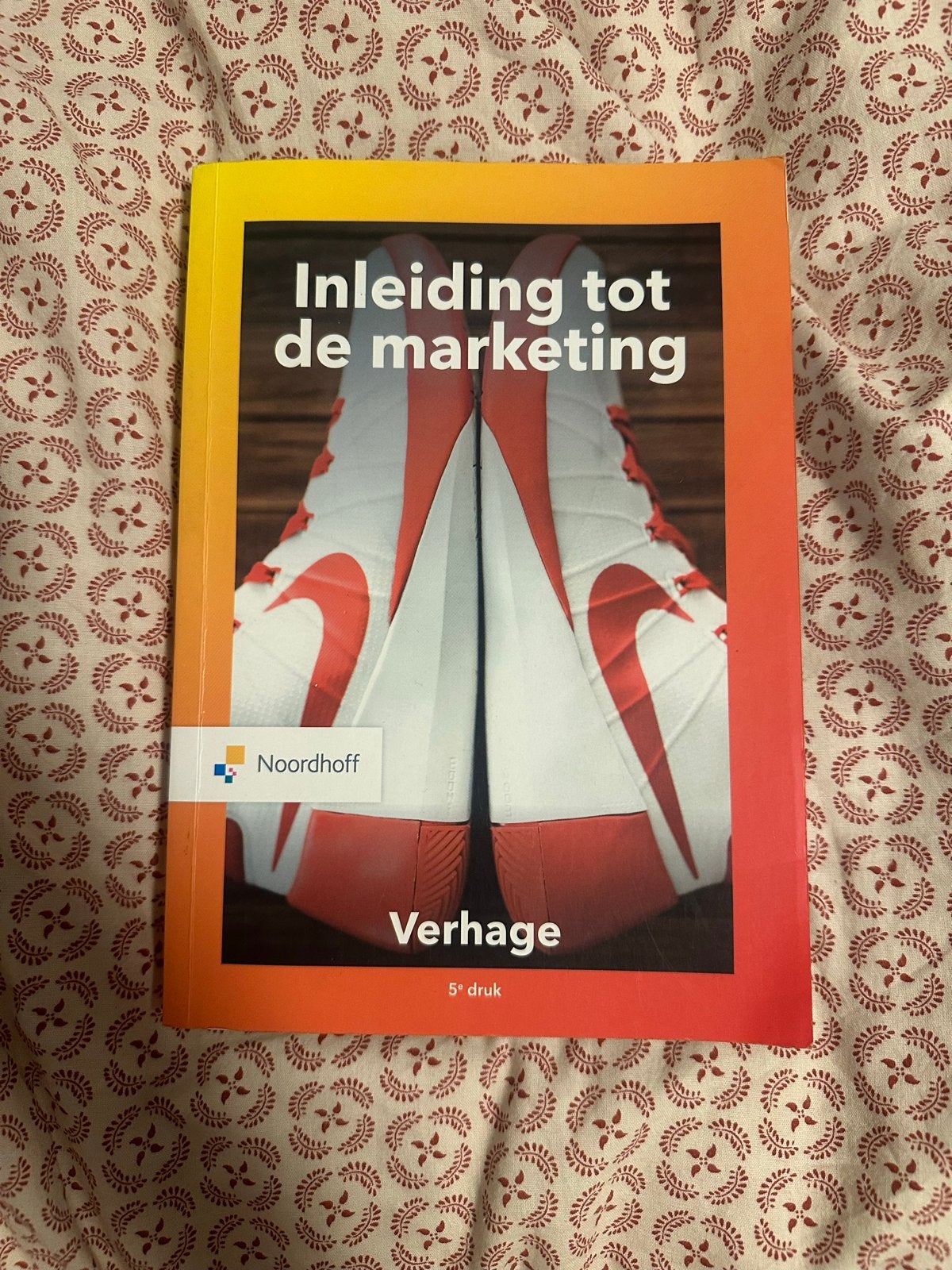 Inleiding tot de marketing - Bronis Verhagen (5e druk), Boeken, Studieboeken en Cursussen, Ophalen of Verzenden, Gamma, Zo goed als nieuw