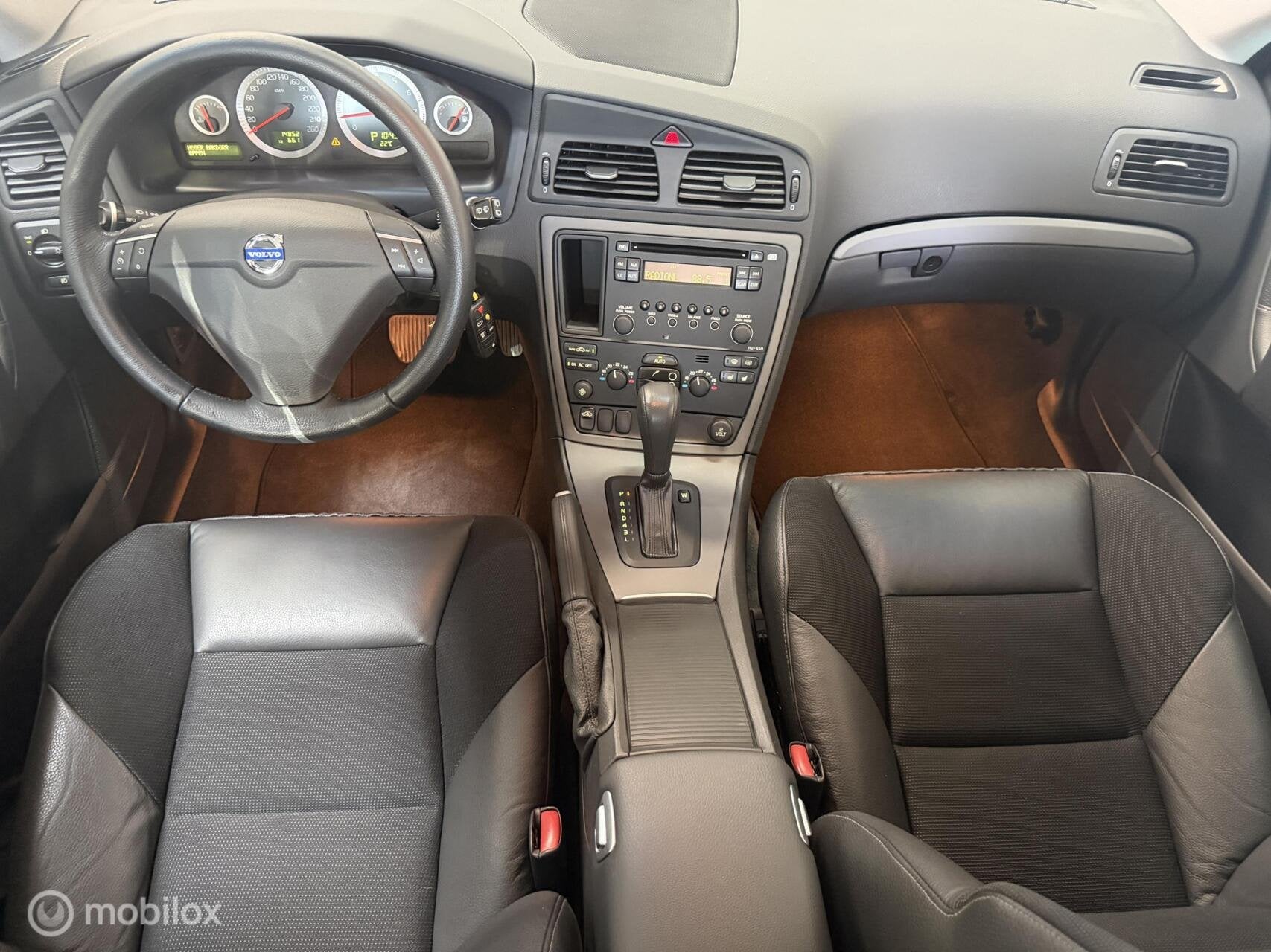Volvo V70 2.4 Edition Classic UNIEKE FABRIEKS NIEUWE STAAT, Gebruikt, 1498 kg, 2435 cc, 170 pk