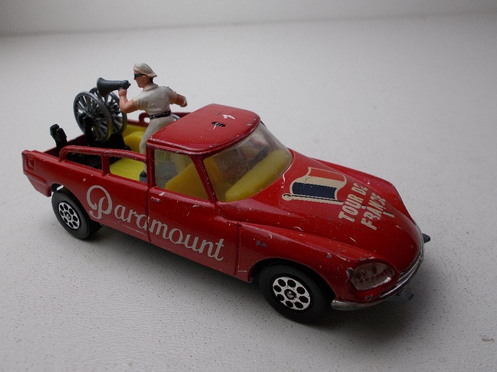 1970 Corgi Toys 510 CITROEN DS "TOUR DE FRANCE" + 2 FIGURES!, Ophalen of Verzenden, Zo goed als nieuw, Auto, Corgi